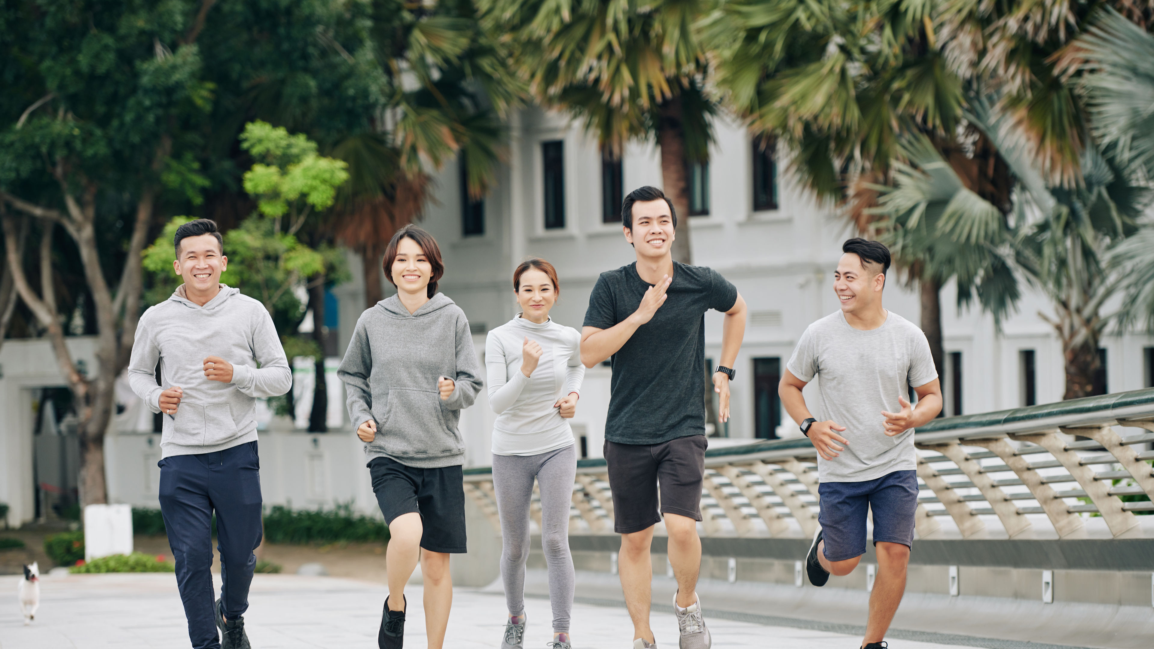 People running in their sports dress and shoes