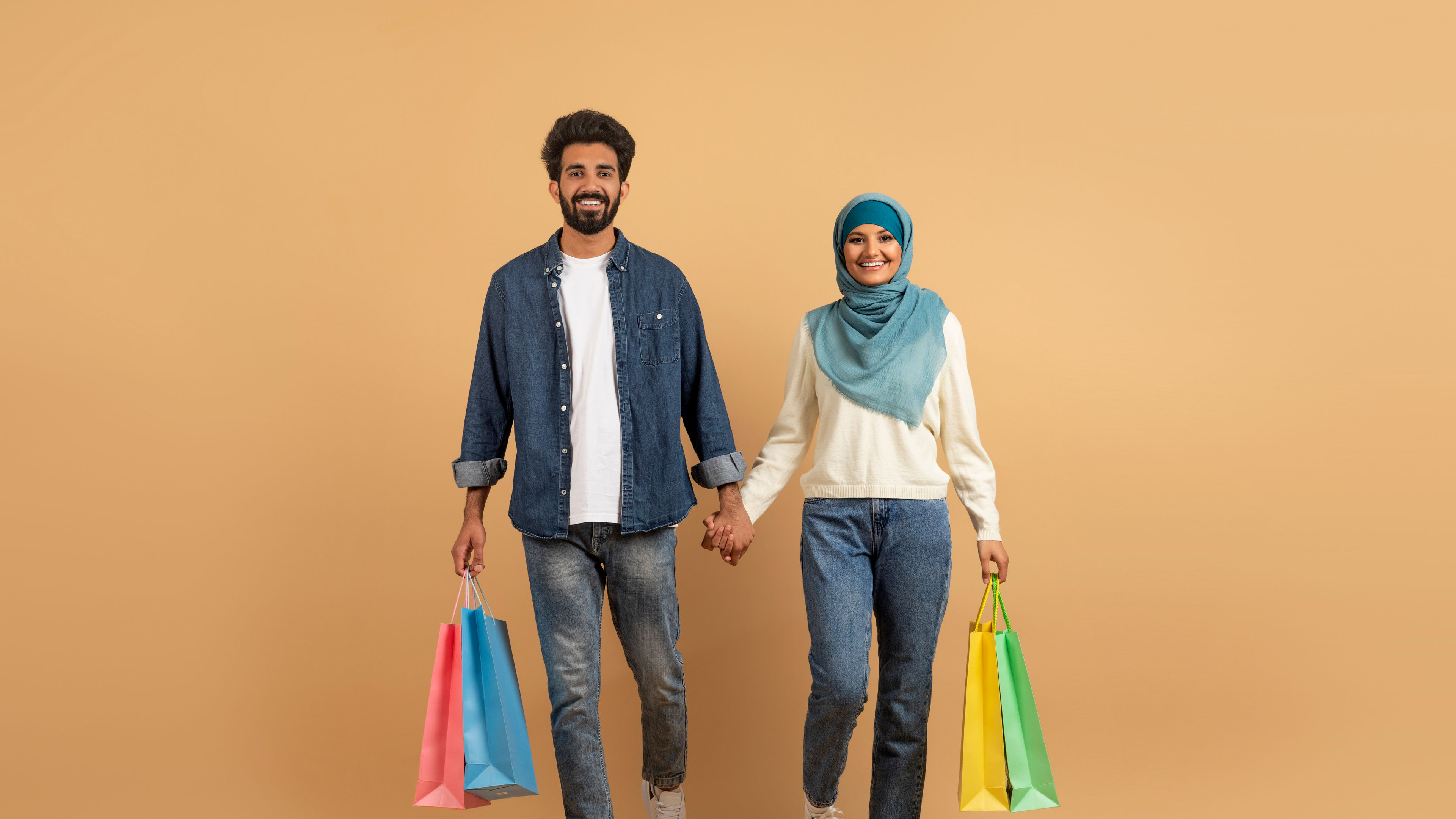 Happy couple shopping. 