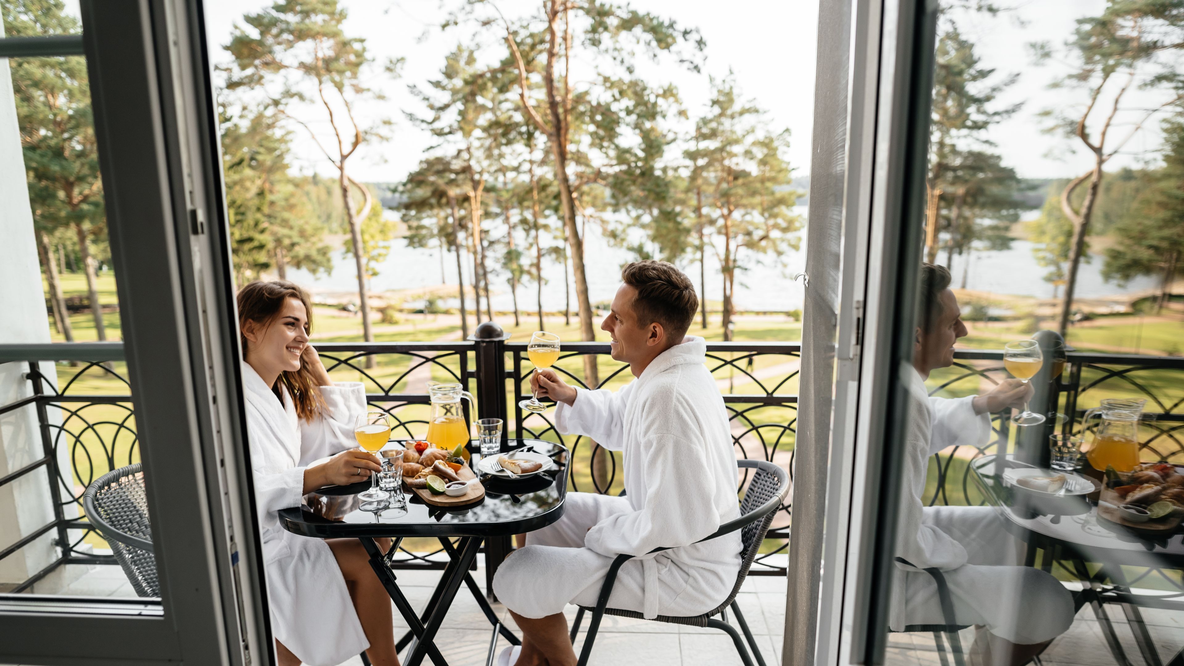 Couple enjoying food 