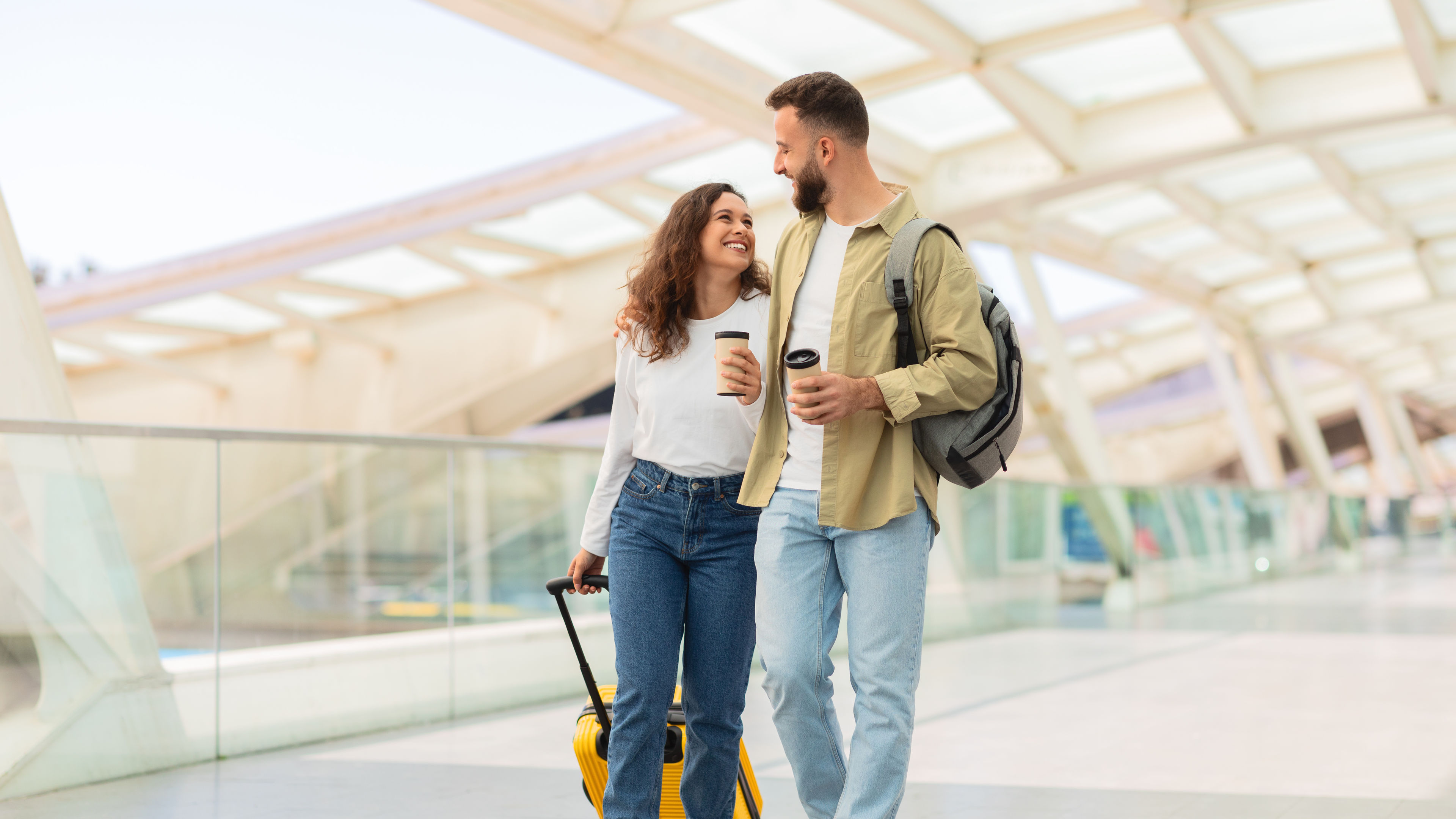 Man and woman at airport 
